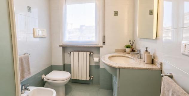 Via Levi, appartamento posto su due livelli in una palazzina bifamiliare con giardino privato. L'immobile si sviluppa su 2 livelli con doppio ingress - Foto 4