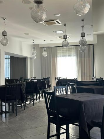 Cesenatico viale carducci vendesi affittasi bar-ristorante - Foto 5