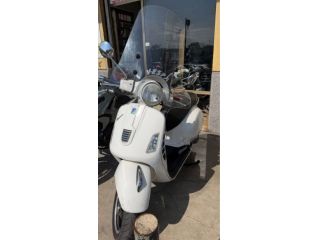 PIAGGIO VESPA GTS 300
