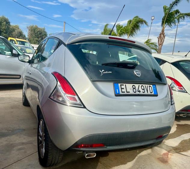 Lancia Ypsilon 1.2 69 CV 5 porte Ecochic Gold - 130000 km - Foto 5