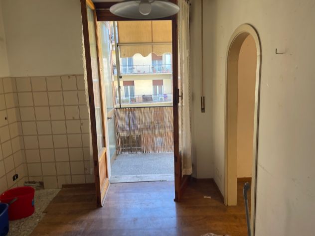 Siena: zona Terrazze, appartamento con cantina e posto auto in vendita - Foto 5