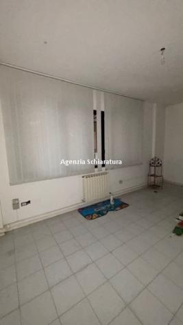 BOTTEGA VENDESI BILOCALE LIBERO IN OTTIMA POSIZIONE - Foto 6