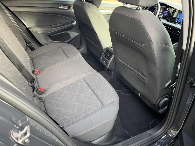 Volkswagen Golf 1.0 TSI EVO Life NEOPATENTATI - Foto 10