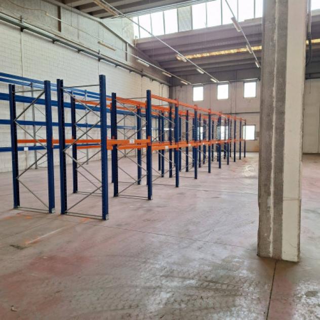 Immobile di 1350 m² con 3 locali in affitto a Fiorano Modenese - Foto 3