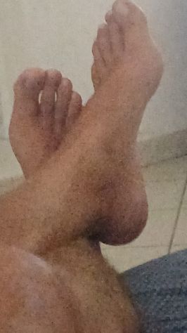 Massaggio gratuito da uomo a uomo per etero o bisex  questa sera Tel:3358070016