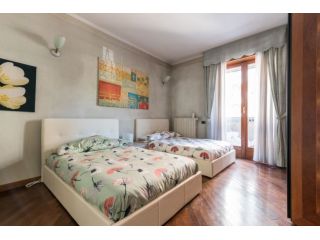 POSTO LETTO IN STANZA CONDIVISA CON BAGNO PRIVATO (SOLO RAGAZZE)