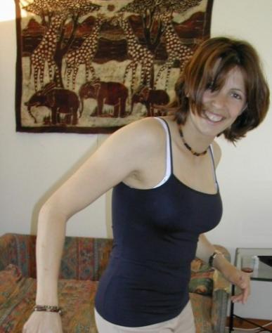 SantaStella: 32 anni. Occhi Marroni.In cerca di uomo vicino a Cesenatico Tel: