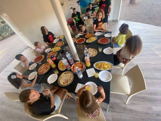 ADDETTI ALL'INTRATTENIMENTO AL MARE DELLA TOSCANA - Foto 4