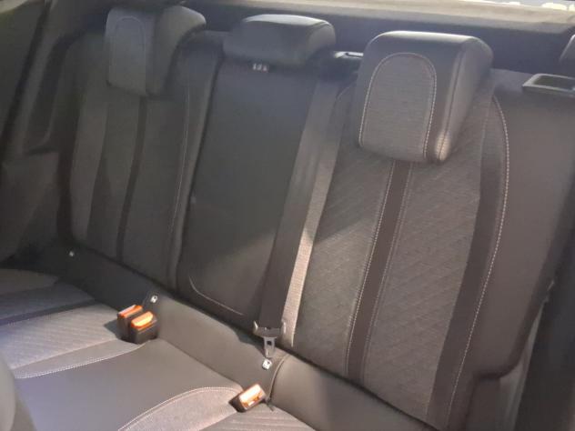 Peugeot 2008 NUOVO Allure PureTech 130 EAT8 S&S - Foto 10