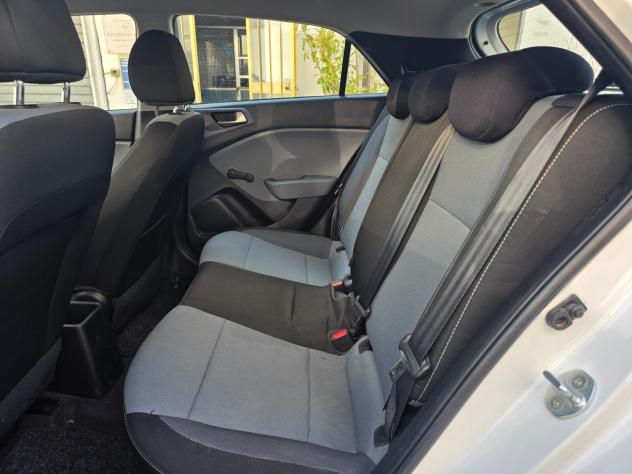 Hyundai i20 1.2 5 porte Tech - Foto 9