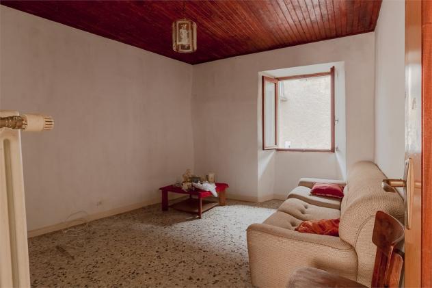 Rongio: Casa con Vista Lago da Ristrutturare 295 - Foto 8