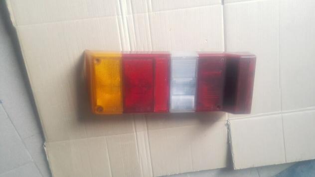 Faro / Fanale posteriore Destro / DX LANCIA Y10 / Y 10 1 serie