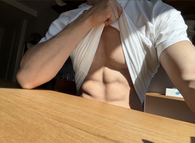 XXL 20 Cm 27 anni BISEX ATTIVO FISICATO DOMINANTE DISCRETO - Foto 4