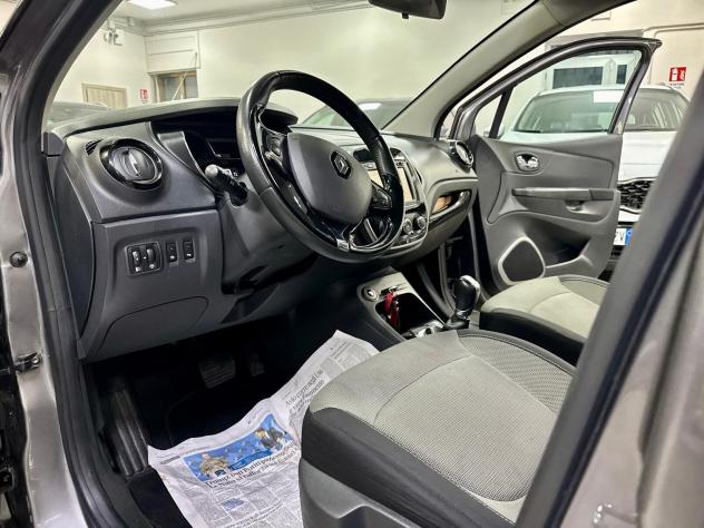 Renault Captur 1.5 dCi 90cv EDC Intens 2017 - Foto 10