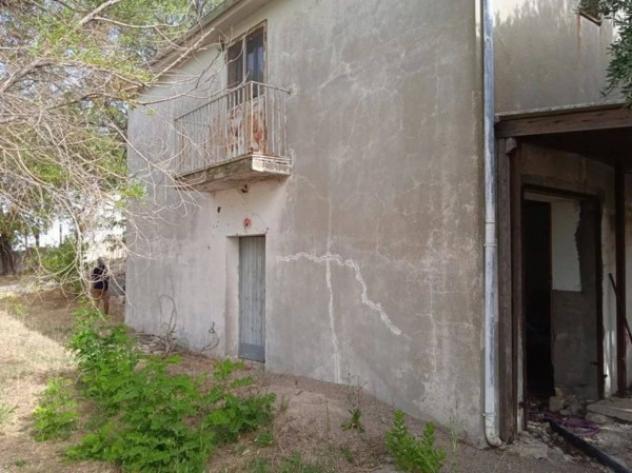 Immobile in asta di 206 m² con più di 5 locali in vendita a Melfi - Foto 2