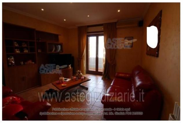 IMMOBILI-IMMOBILE RESIDENZIALE-Rione Tamburi Via Giovanni Pascoli, 74123 Taranto TA, Italia - Foto 4