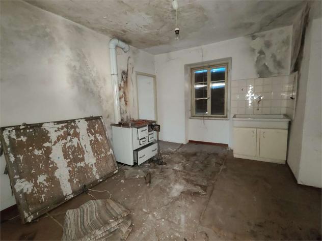 V000486 - CASA TERRACIELO DA RISTRUTTURARE - Foto 12