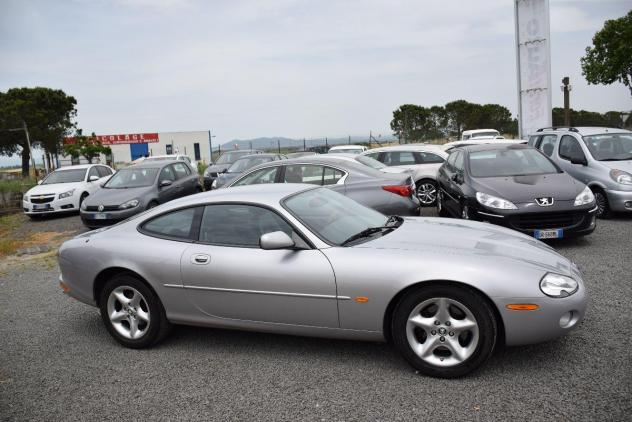Jaguar XK8 4.0 V8 Coupe' RESTYLING - PERFETTA - TAGLIANDATA INTERAMENTE JAGUAR - Foto 4