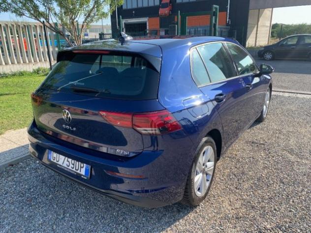 VOLKSWAGEN Golf 1.0 eTSI EVO DSG Life rif. 23966279 - Foto 5