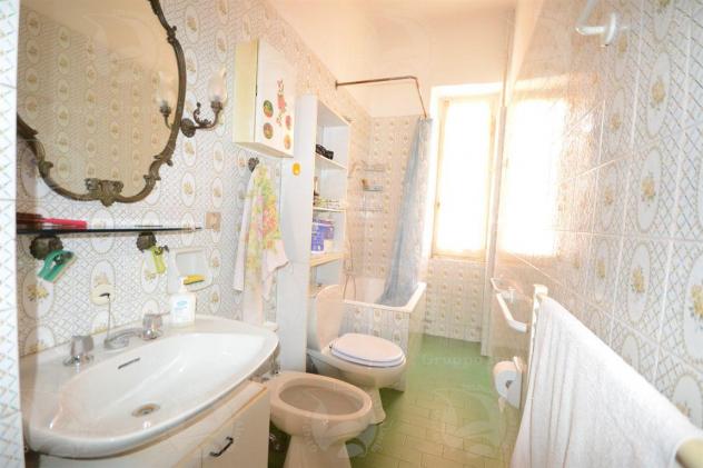 Alassio, grande appartamento in centro in palazzo ristrutturato - Foto 9