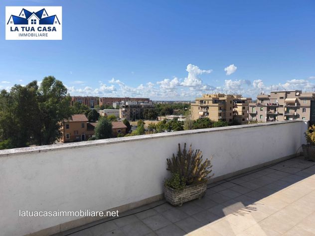 VIA PIO JORIS ATTICO CON AMPIA TERRAZZA di 50 MQ - Foto 5