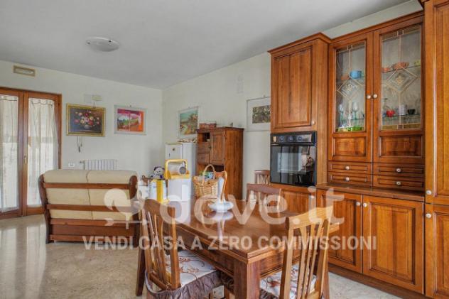 Villetta a schiera di 300 m² con più di 5 locali e box auto in vendita a Taranto - Foto 19