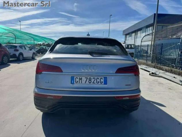 AUDI Q5 Sportback 40 2.0 tdi Advanced 4x4 s-tronic GM782GG rif. 23975618 - Foto 5