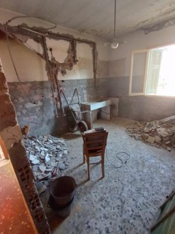 VENDESI A POGGIALTO, FRAZIONE DI AURIGO CASA AUTONOMA IN CENTRO PAESE CON GARAGE - Foto 10