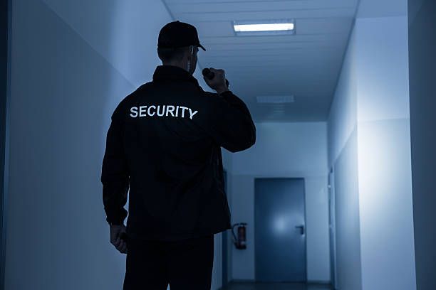 Addetto alla sicurezza - Foto 3