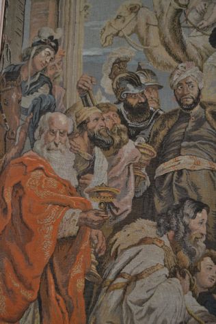 Arazzo del XX secolo raffigurante ” Adorazione dei Magi “ - Foto 5