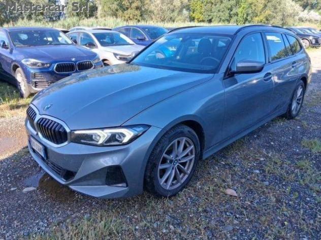 BMW 320 Serie 3 G21 2022 Touring 320d Touring mhev 48V xdr rif. 23960343 - Foto 2