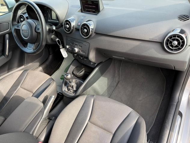Audi A1 1.6 TDI Attraction - Foto 6