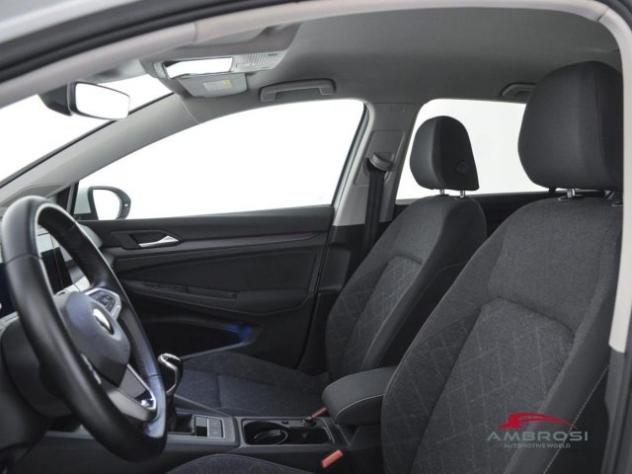VOLKSWAGEN Golf 1.0 TSI EVO Life rif. 23452465 - Foto 9