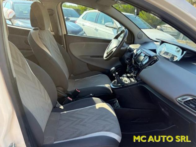 LANCIA Ypsilon 1.2 69 CV 5 porte GPL Ecochic Gold rif. 24093961 - Foto 10