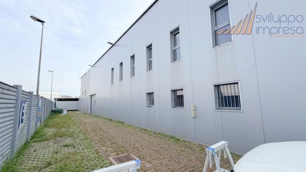 CAPANNONE CON PALAZZINA UFFICI IN AFFITTO A CAVENAGO DI BRIANZA - Foto 9