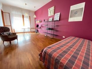 Stanza in appartamento in affitto a Caserta
