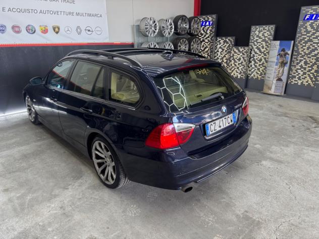 Bmw Serie 3 320d E90-91 SW Touring MSport - Foto 7