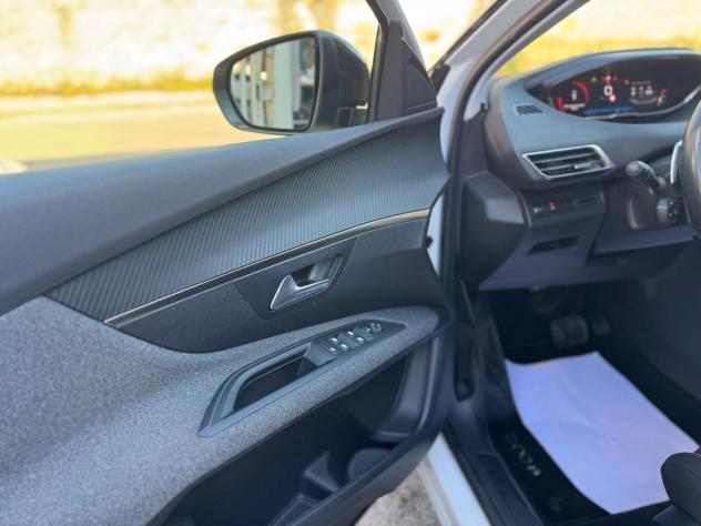 PEUGEOT 3008 BLUEHDI130 S&S EAT8 ACTIVE PACK 2022 - Foto 8
