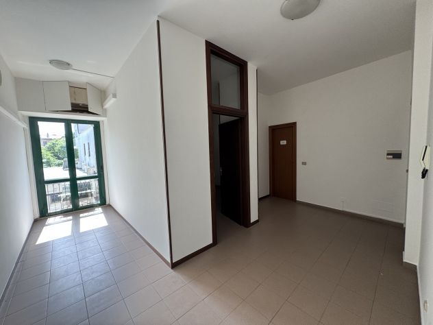 APPARTAMENTO CENTRALISSIMO CON ASCENSORE - Foto 3