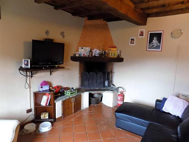 CASALE di 7 vani e di 180 mq (VICCHIO) rif. AAJ419 - Foto 2