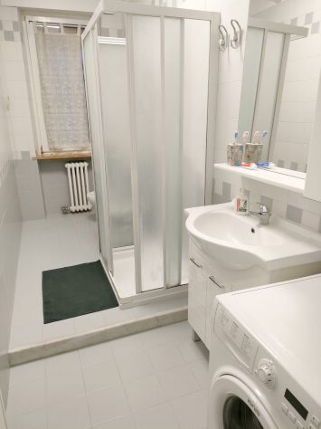 OFFRO CAMERA IN AFFITTO LETTO MATRIMONIALE USO SINGOLA - Foto 5