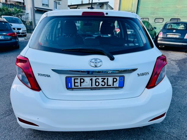Toyota Yaris 1.0 5 porte Lounge OK NEOPATENTATI !!! - Foto 8