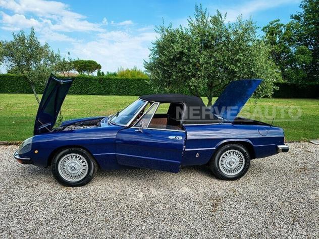 Alfa Romeo Duetto Spider 2000 Blu Interni Beige 1974