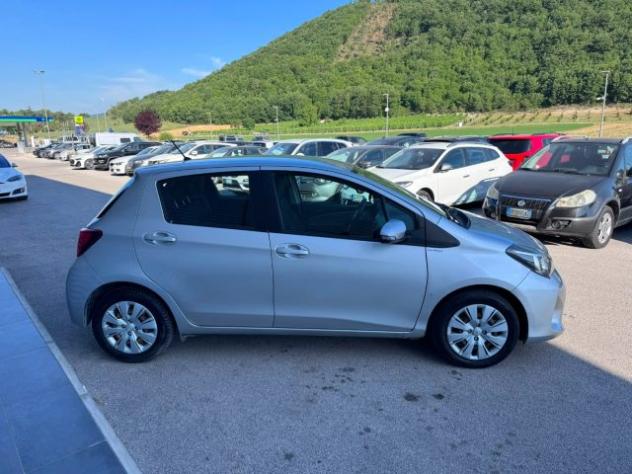 TOYOTA Yaris 1.0 5 porte Active OK NEOPATENTATI rif. 23908877 - Foto 4