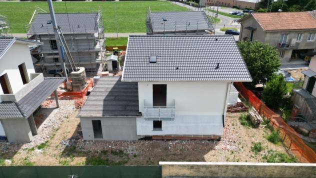NUOVA COSTRUZIONE – VILLA SINGOLA con AMPIA AUTORIMESSA - Foto 8