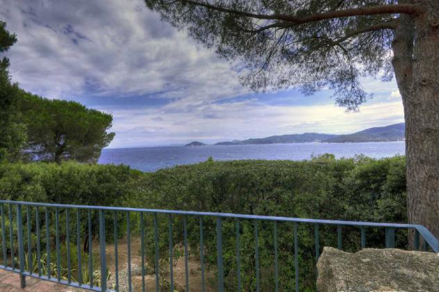 VILLA di 6 vani e di 147 mq (MARCIANA - MARE) rif. 92P1_3 - Foto 5