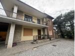 VILLA SINGOLA CON DUE APPARTAMENTI