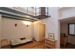 Appartamento di 79 m² con 3 locali in affitto a Milano