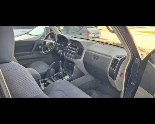 MITSUBISHI Pajero 3.2 16V DI-D 3p. GLX rif. 24001721 - Foto 10