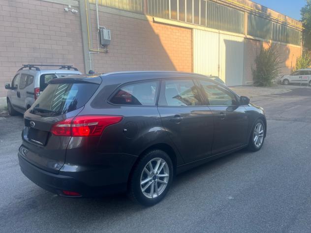Ford Focus 1.5 TDCi 120 CV Start&Stop Powershift Titanium - Foto 8